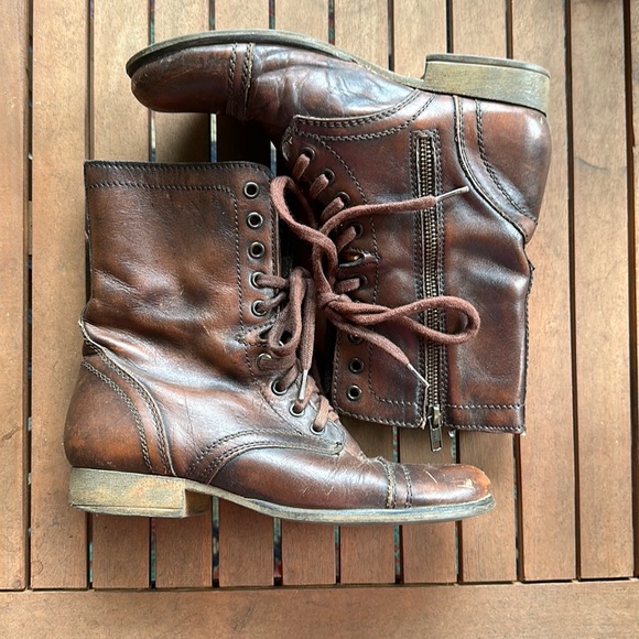 Steve Madden boots! Brown leather size 7.5 in fair condition. - Picture 1 of 7
